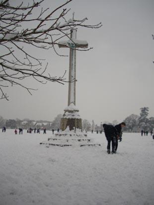 Jamie Lowery, Thames Ditton 'Giggs Hill Green Turns White'