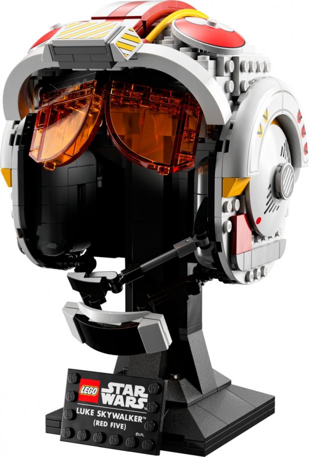 Surrey Comet: Star Wars™ Luke Skywalker (Red Five) Helmet by LEGO. (Disney)