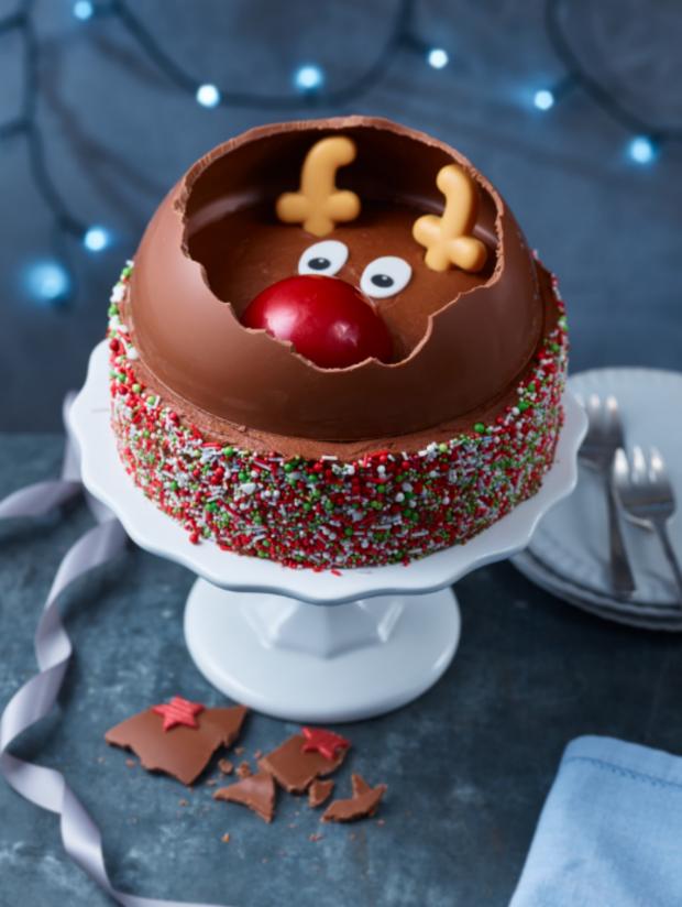 Surrey Comet: Double Smash ‘Jingle’ Reindeer Cake (Asda)