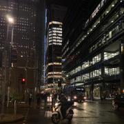 the bustling city life in canary wharf